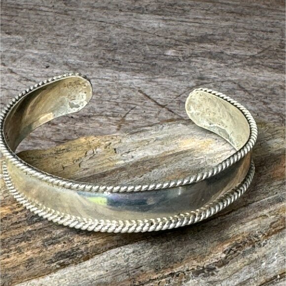 Sterling Silver 925 Cuff Bracelet With Twisted Rope Detailing - Picture 1 of 6
